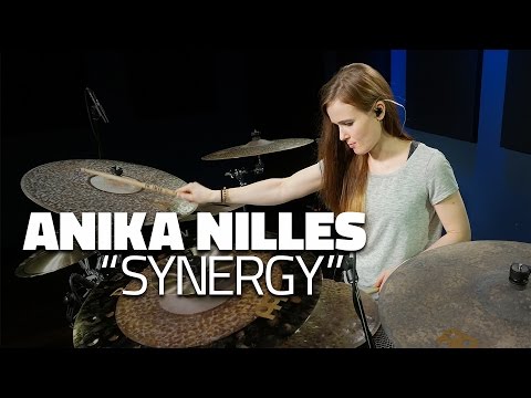 Anika Nilles - "Synergy" (DRUMEO)