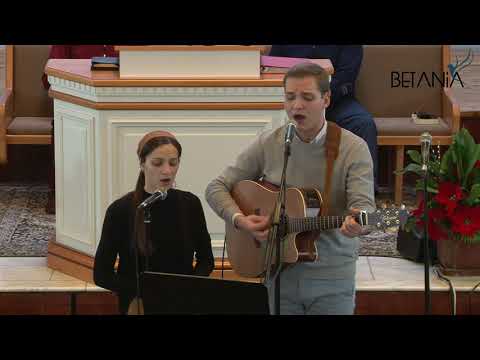 Emanuel si Emanuela Tomus - Fecioara grabeste sa strangi untdelemnul