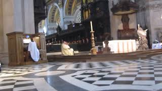 Bjork : Gloomy Sunday @ Lee Alexander McQueens's Memorial