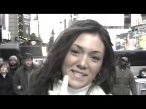 071 Colin Quinn Predicts What NYC People Want For Christmas