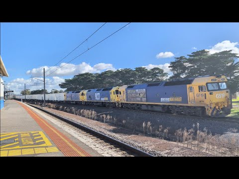 Pacific National G519 BL27 G525 7902V train Aircraft Station