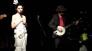 PJ Harvey &amp; John Parish - Cracks In The Canvas [Live]