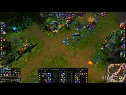 Azir ult's bullied Kha'zix turn around....