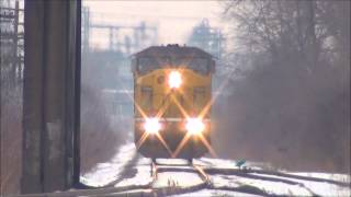 preview picture of video 'Norfolk Southern EX-Union Pacific SD90MAc through Trenton MI.'