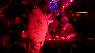 Bobby Jones Performs A Slow Blues Medley @ Cadillac Zack's Monday Blues Party & Jam (10/25/11)