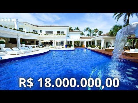 Belíssima mansão a venda no Jardim Acapulco em Guarujá-SP.