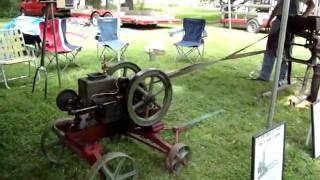 preview picture of video 'Economy 7HP at Old Falls Village 6-5-2010'