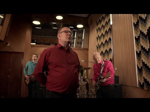 The Nightingales - Gales Doc