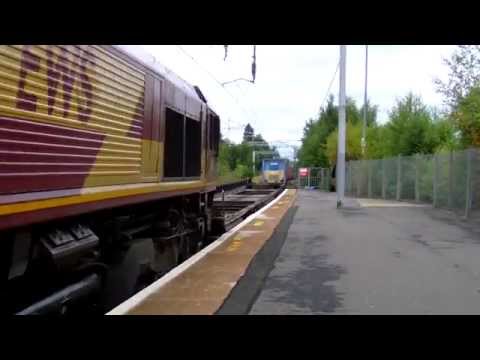 66007 at Coatbridge Central Station. 14/08/15