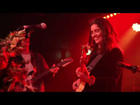 Hattie Whitehead - Machine (Live at The Grace)