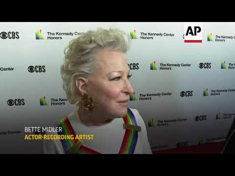 Honorees enjoy return of Kennedy Center traditions