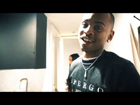 Elly Elz - Straight Bleu (Official Music Video)