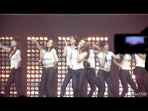 [HD fancam] 110610 SNSD - Gee @ SMTown Paris