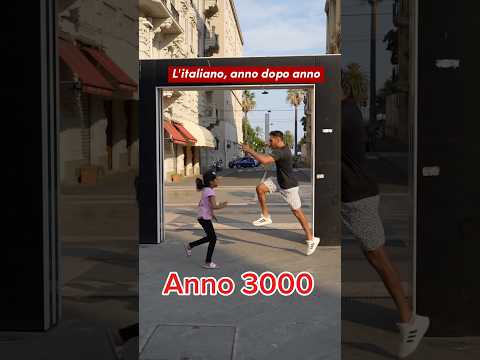Parliamo sempre più VELOCE!💨 Arriviamo nell'anno 3000finale divertentissimo🤣 #divertente #ironia