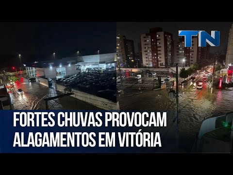 Fortes chuvas provocam alagamentos em Vitória