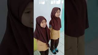 Download lagu Pantun Untuk Guru... SDN 2 Kerembong 2023 mp3