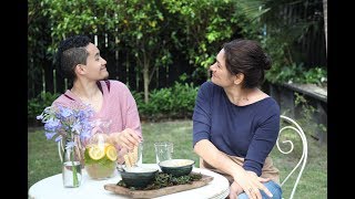 Youtube thumbnail for Nic makes kale chips and a yummy pesto