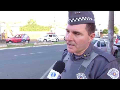 Bandido é morto em troca de tiros com policial na Avenida Rio Claro.