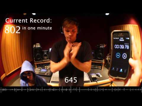 WORLD'S FASTEST CLAPPER (975 claps in 1 minute)