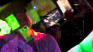 Chris und das Lied mit dem vielen Text im Green Mango