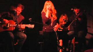 Jamie O'Neal singing "Leaving"