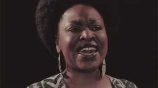 Charenee Wade - Ain't No Such Thing As Superman (Acoustic Session)