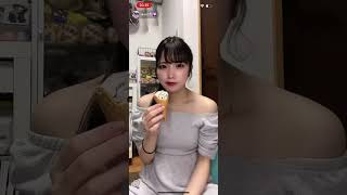 女子高生　アイス食う　tiktokライブ　かわいい