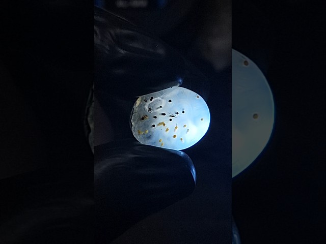 حجر عقيق طبيعي