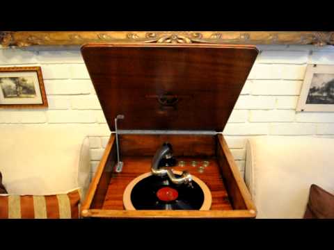 Swingin´ in a Hammock, Fox trot- Frank Auburn (Fred Rich) &his Orchestra 1930