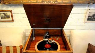 Swingin´ in a Hammock, Fox trot- Frank Auburn (Fred Rich) &his Orchestra 1930