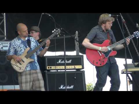 Dead Dino Storage - Zappanale 2012 (3) - Titties and Beer & Zombie Woof