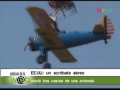 Acróbata aéreo cae de una avioneta y muere al instante