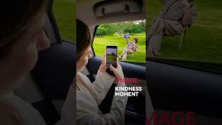 Simple acts of kindness make the world feel lighter. #HUAWEIXMAGE #NowIsYourShot
