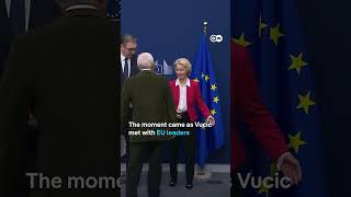 Download lagu Serbian President's hot mic moment meeting EU leaders | DW News mp3