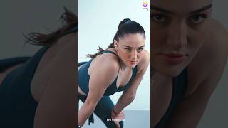 Download lagu Zehra Gunes' New Video… These Stunning Looks! ❤️ #youtubeshorts mp3