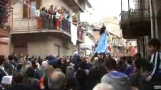 preview picture of video 'San Calogero (VV)   Pasqua 2009 L'Affrontata, o Affruntata   SECONDA  PARTE'
