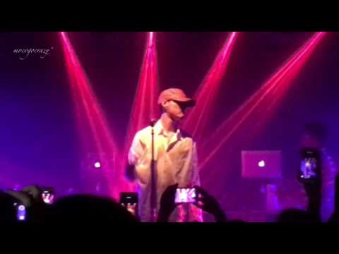 2016.12.24 Dean with club ESKIMO  "i love it"  "Put My Hands On You" Digest