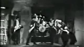 Paul Revere and the Raiders - Steppin' Out (Robin Seymour's Swingin' Time)