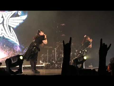 BABYMETAL - Gimme Chocolate - 11/02/2020 - Wienna, Austria