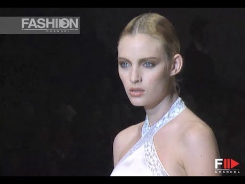 VALENTINO Fall Winter 1996 1997 Paris - Fashion Channel