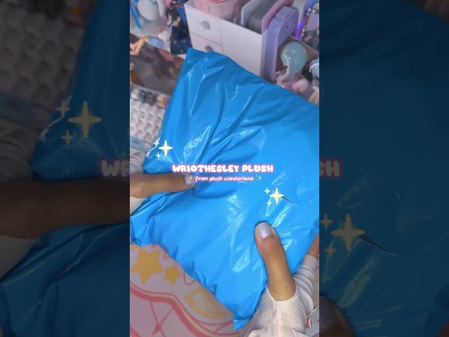 Vídeo relacionado con UTIEHD Conjunto de llaveros de personajes de Genshin Impact, 3 piezas de llaveros acrílicos de figuras de anime (Furina/Neuvillette/Wriothesley)