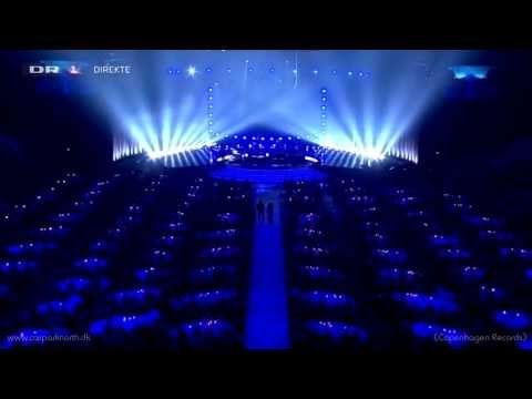 Carpark North ft. Stine Bramsen - 32 (Live @ Sport 2013)