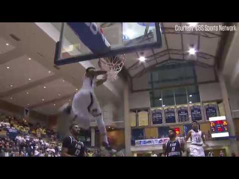 Junior Robinson Dunk vs. LIU Brooklyn