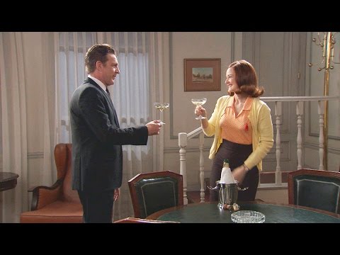 Amar C834 - Loli deja el trabajo en el Salón de Belleza