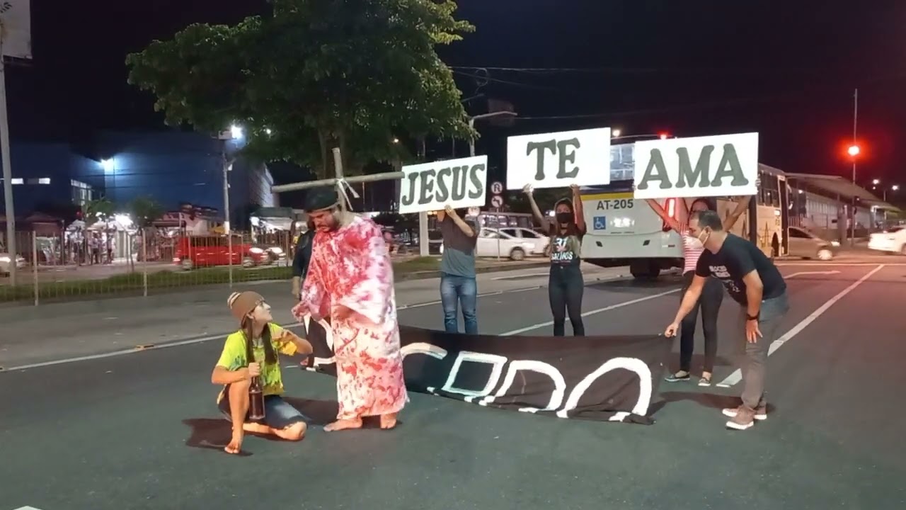 Teatro de rua (evangelismo no trânsito) Sinal da Av. Almirante Barroso em Belém @admarambaia1324