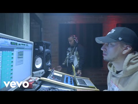 Flight Mob - Studio Vlog | LOM