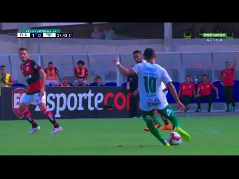 Bela conbrança de falta contra do Flamengo em 18/03/2018.