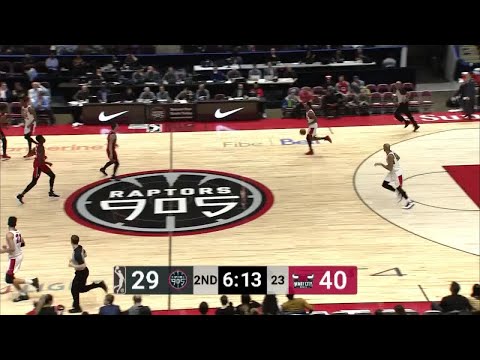 Chris Boucher with the big dunk