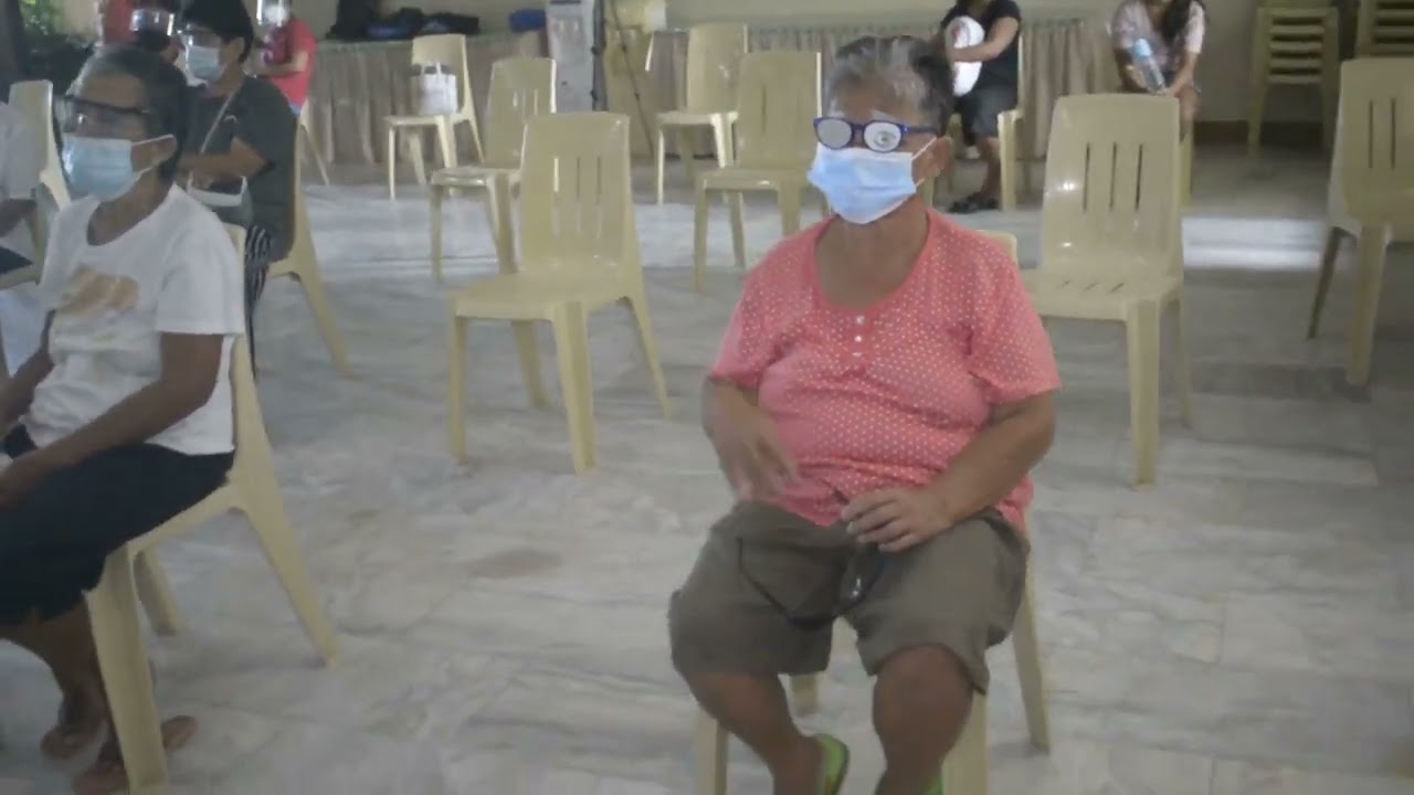 Peek acuity using pinhole