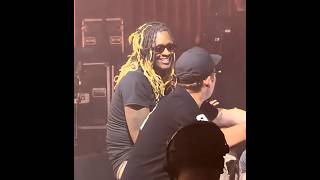 Young Thug lets a DRUNK Fan Pour his HEART Out on his BDAY During Blaming Jesus😭❤️‍🔥He was so sweet🤣